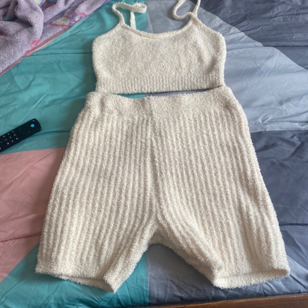 Two piece set